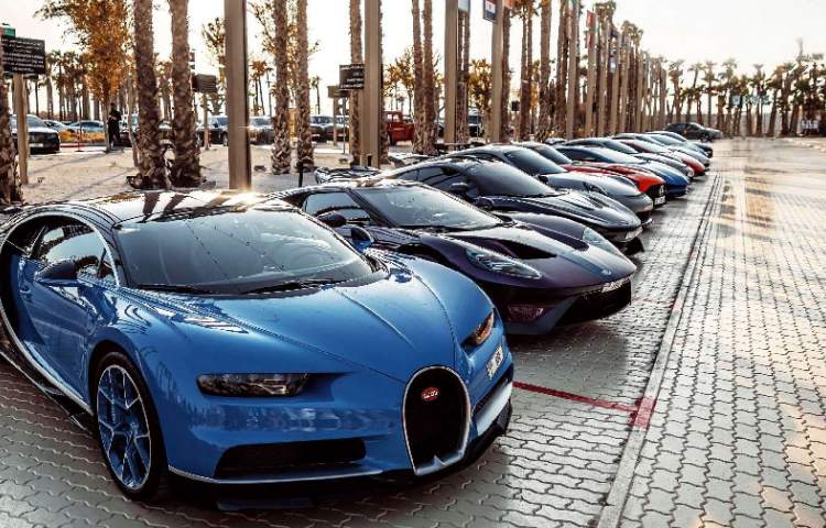 Supercar parade heading to Dubai Parks and Resorts