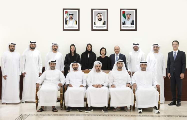 The board of directors of the Abu Dhabi Chamber held its first meeting