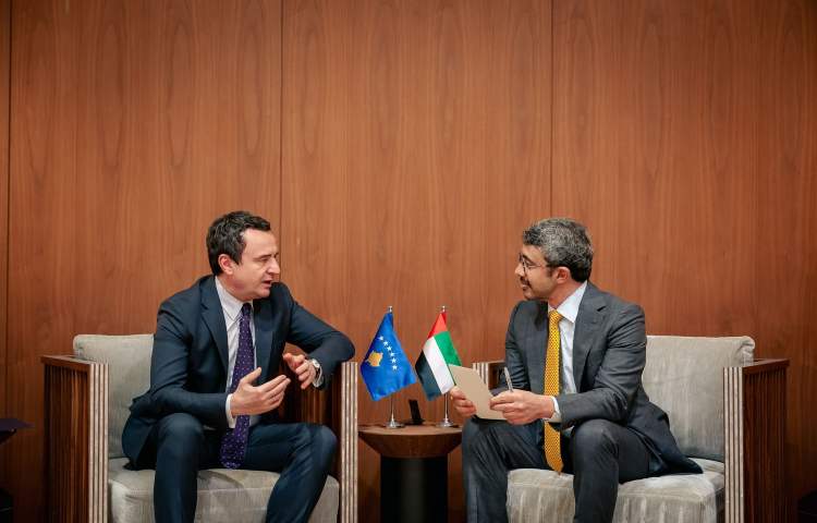 Abdullah bin Zayed Meets with Kosovo Prime Minister