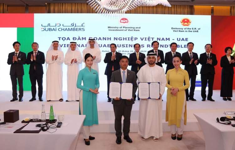 The Dubai Chamber of Commerce launched the Vietnam Business Council