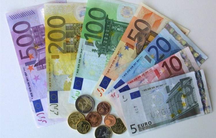 Euro value drops to lowest level in two years