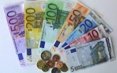 Euro value drops to lowest level in two years