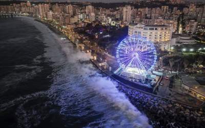 Peru closes 91 ports amid massive waves